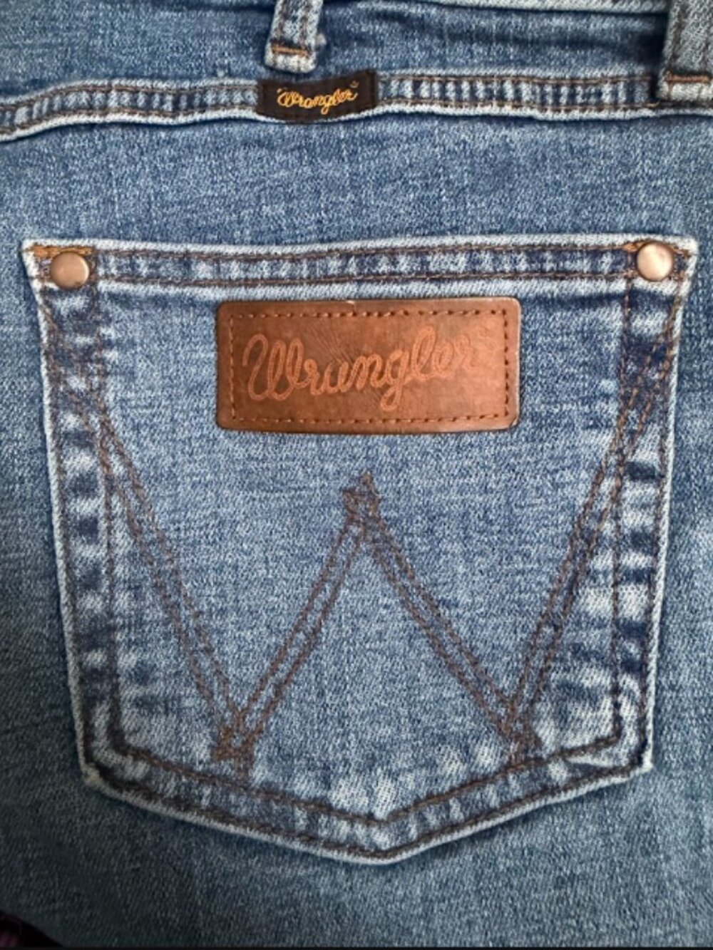 Wrangler High-Rise Flare Jeans - Picture 4 of 6